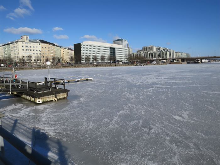 ヘルシンキの凍りついた海