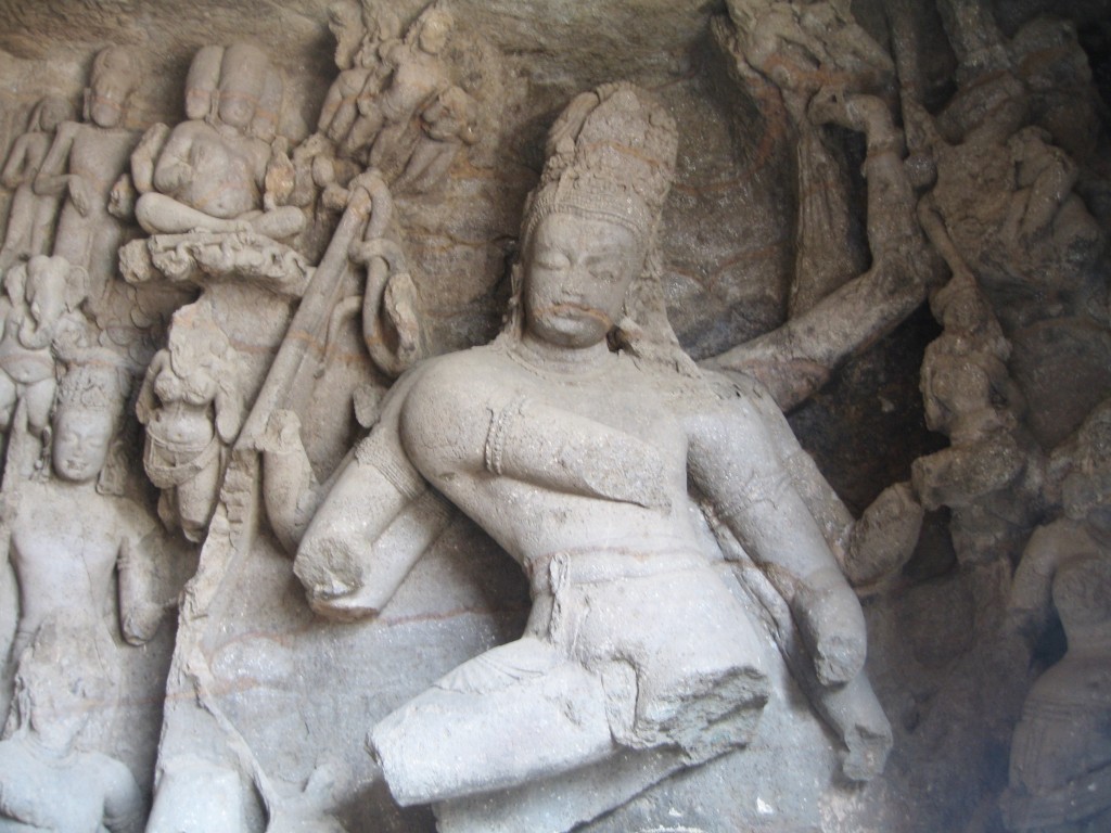 踊るシヴァ神の像