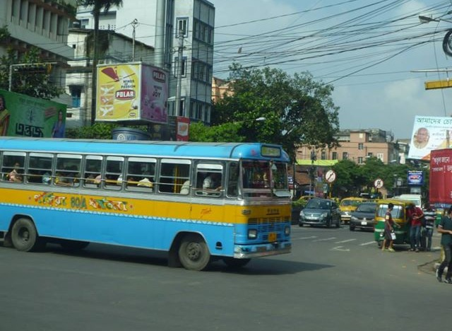 コルカタのバス