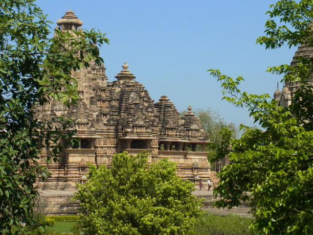 カジュラホ　ヴィシュワナータ寺院