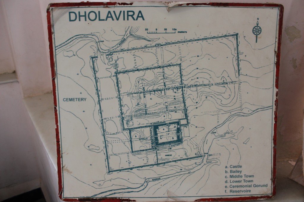 ドラヴィーラ遺跡　博物館　地図