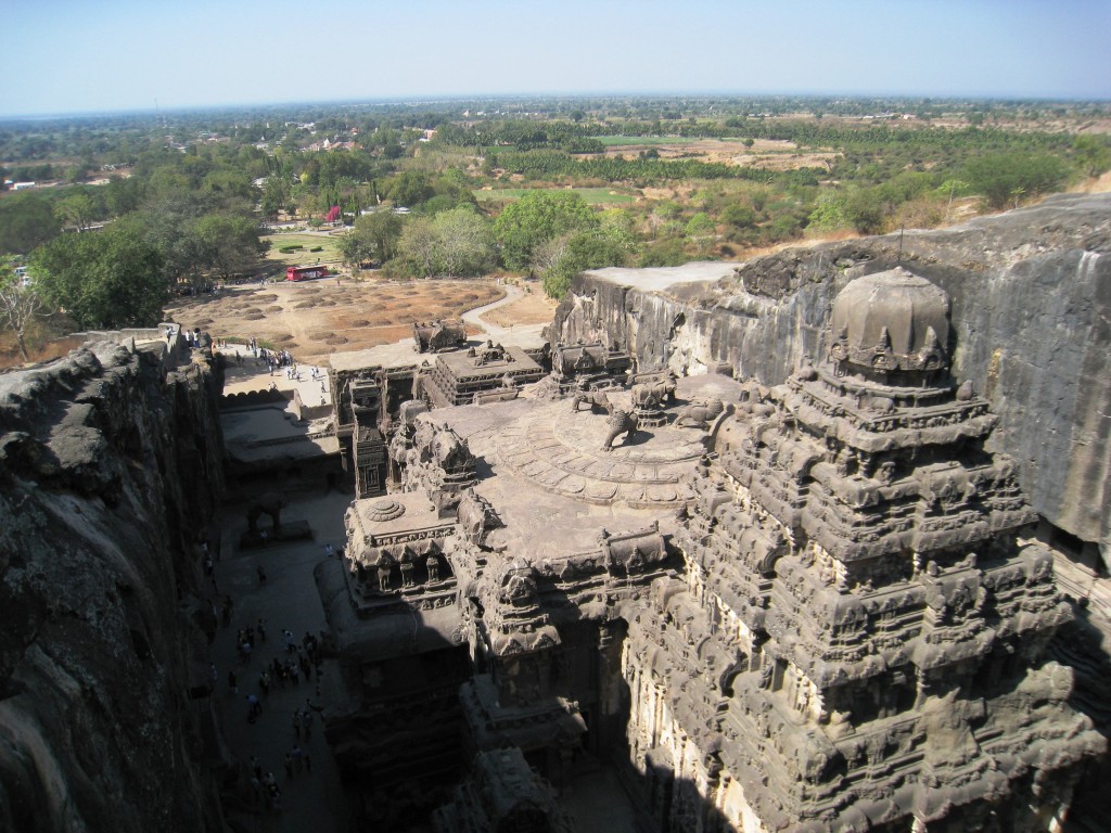 インド　エローラ石窟
