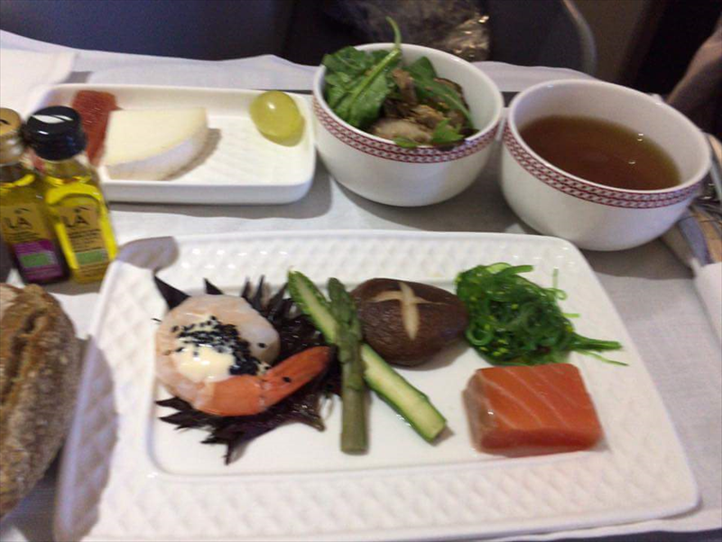 イベリア航空　ビジネスクラス機内食
