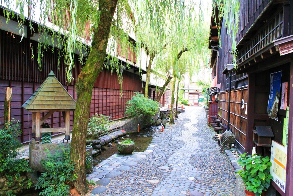岐阜県郡上 水のこみち(イメージ)