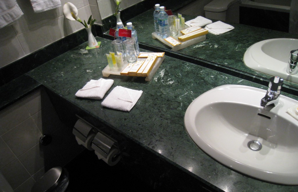 マハウェリ・リーチホテルの洗面台