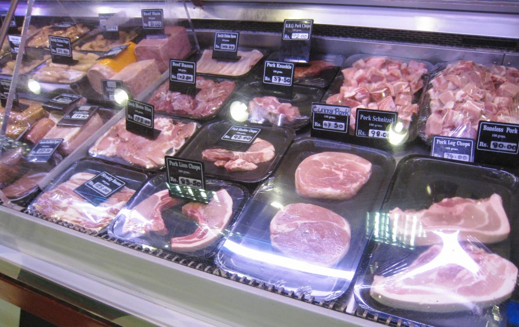 スーパーマーケットで売られる肉類