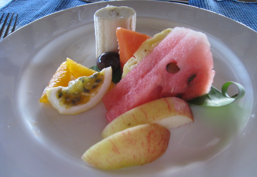 ジェットウイング・ヴィルウヤナ　朝食のフルーツ